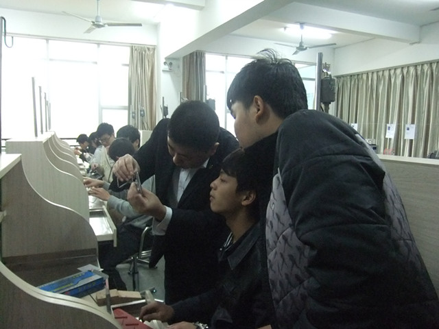 珠寶專業(yè)實(shí)訓(xùn)課程開(kāi)啟工學(xué)結(jié)合新篇章，初步成效顯著
